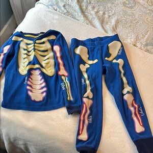 Mini Boden 7y Blue Glow In The Dark Skeleton Pajama Set